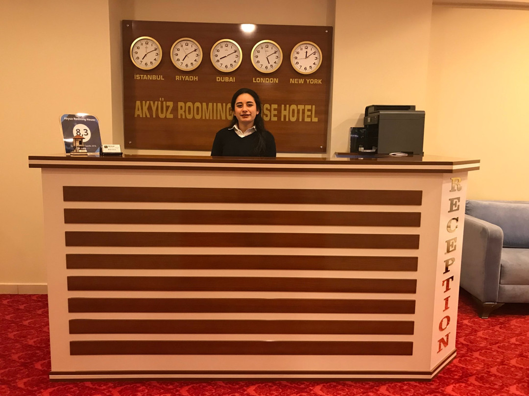 Akyuz Rooming House主图