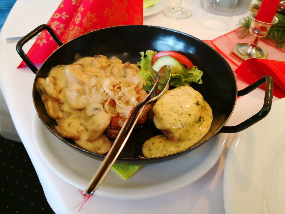 Weinbergen餐馆和美食-Landhaus Frank Zum Nachbarn