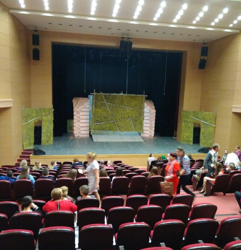 Komi-Permyatskiy natsionalnyy ordena Znak Pochota dramaticheskiy teatr im. M. Gorkogo-Kudymkar必去景点