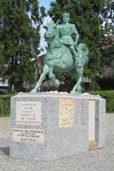 Piazzale Tre Agosto-洛迪必去景点