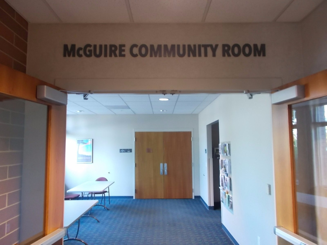 Traverse Area District Library-特拉弗斯城必去景点