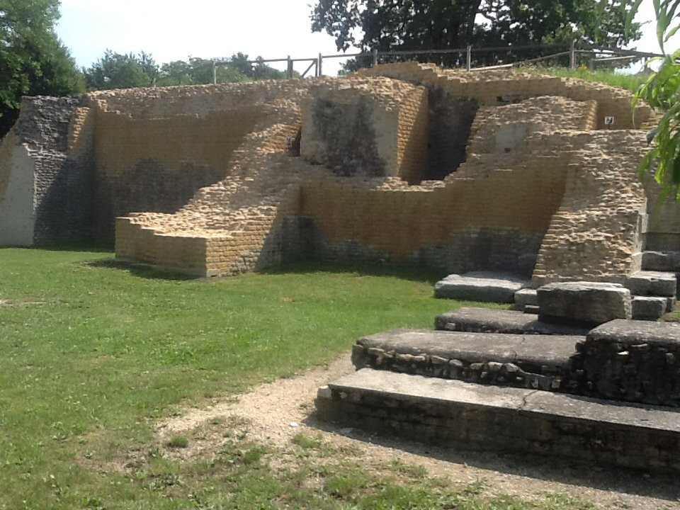 Théâtre romain du Selley-Avenches必去景点