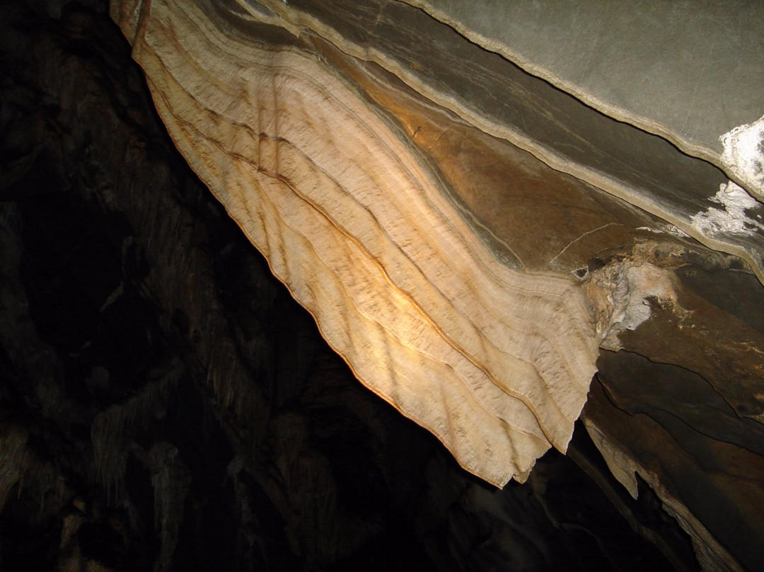 Apiai旅游景点-Caverna de Santana