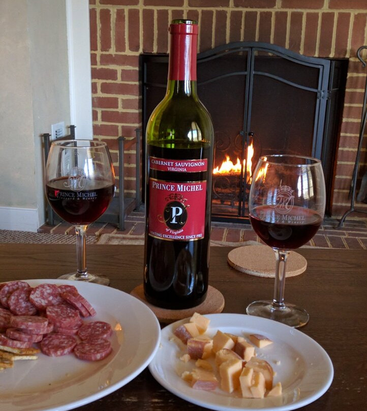 The Suites at Prince Michel主图