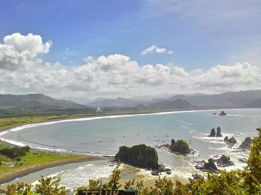Payangan Beach景点图片