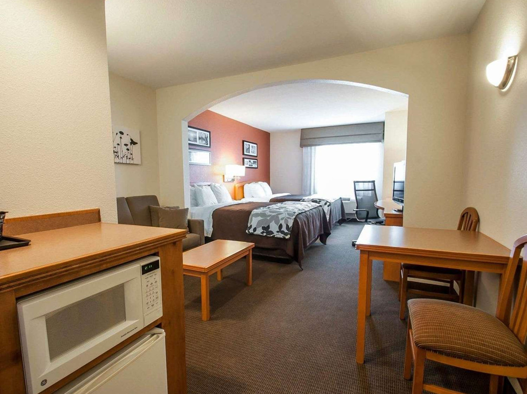 Sleep Inn & Suites Lake of the Ozarks主图