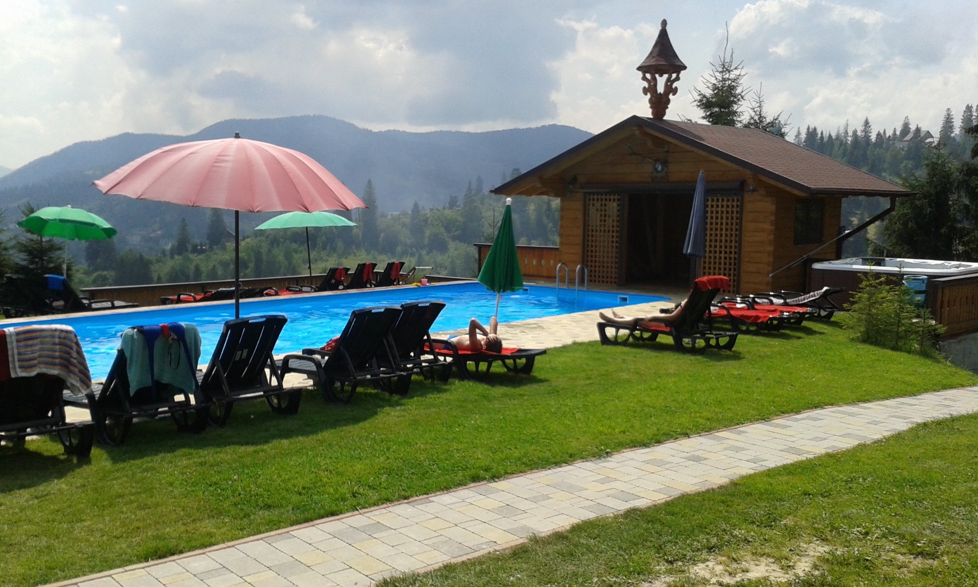 Alpenhof Pansion-泳池