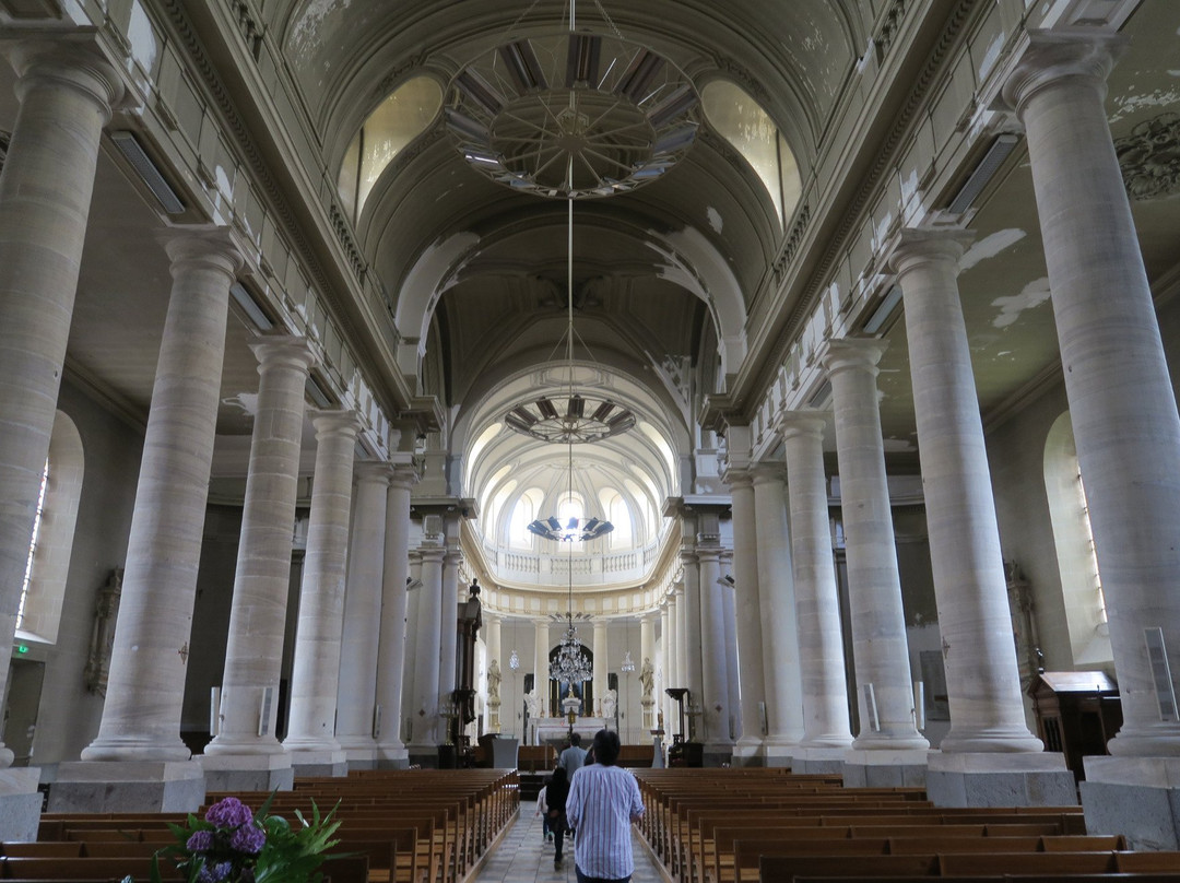 Basilique Saint-Gervais d'Avranches景点图片