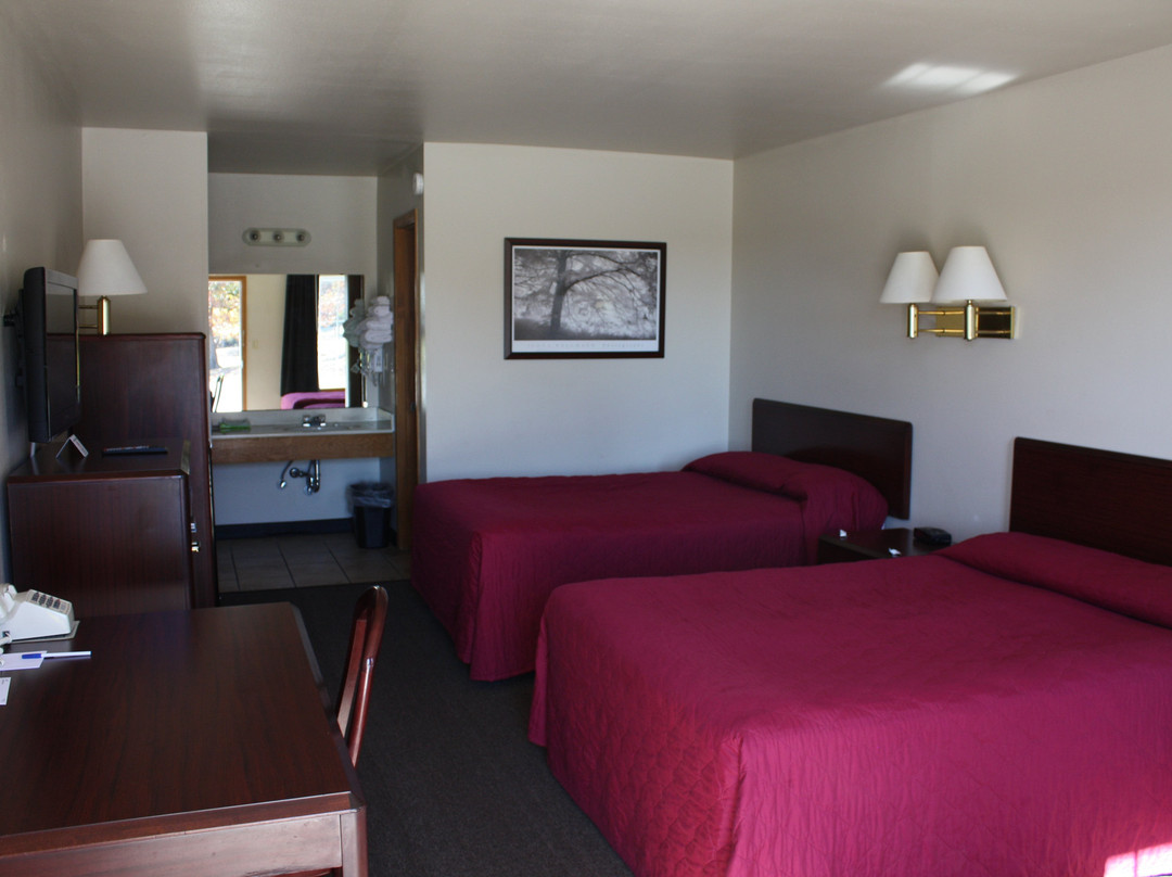 Boomtown Inn Motel主图