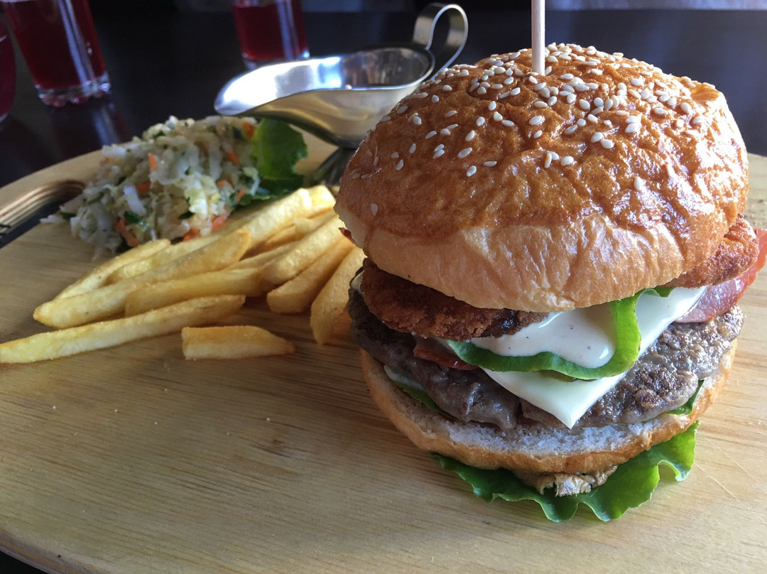 Sosnovyy Bor餐馆和美食-Bolshoye Chikago