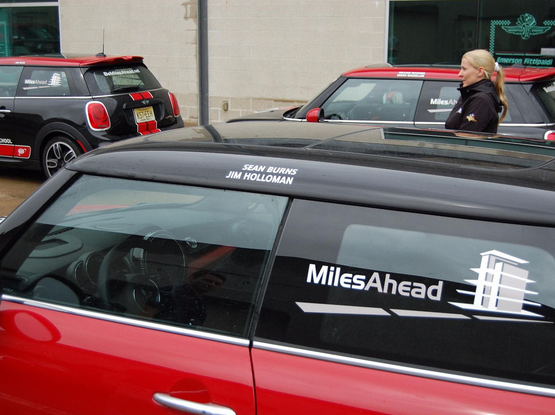 Miles Ahead Motoring School景点图片