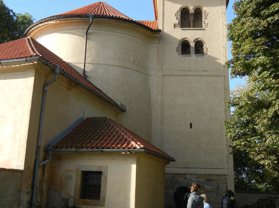 Rotunda-Church of St Peter and Pavel at Budec Near Zakolany景点图片
