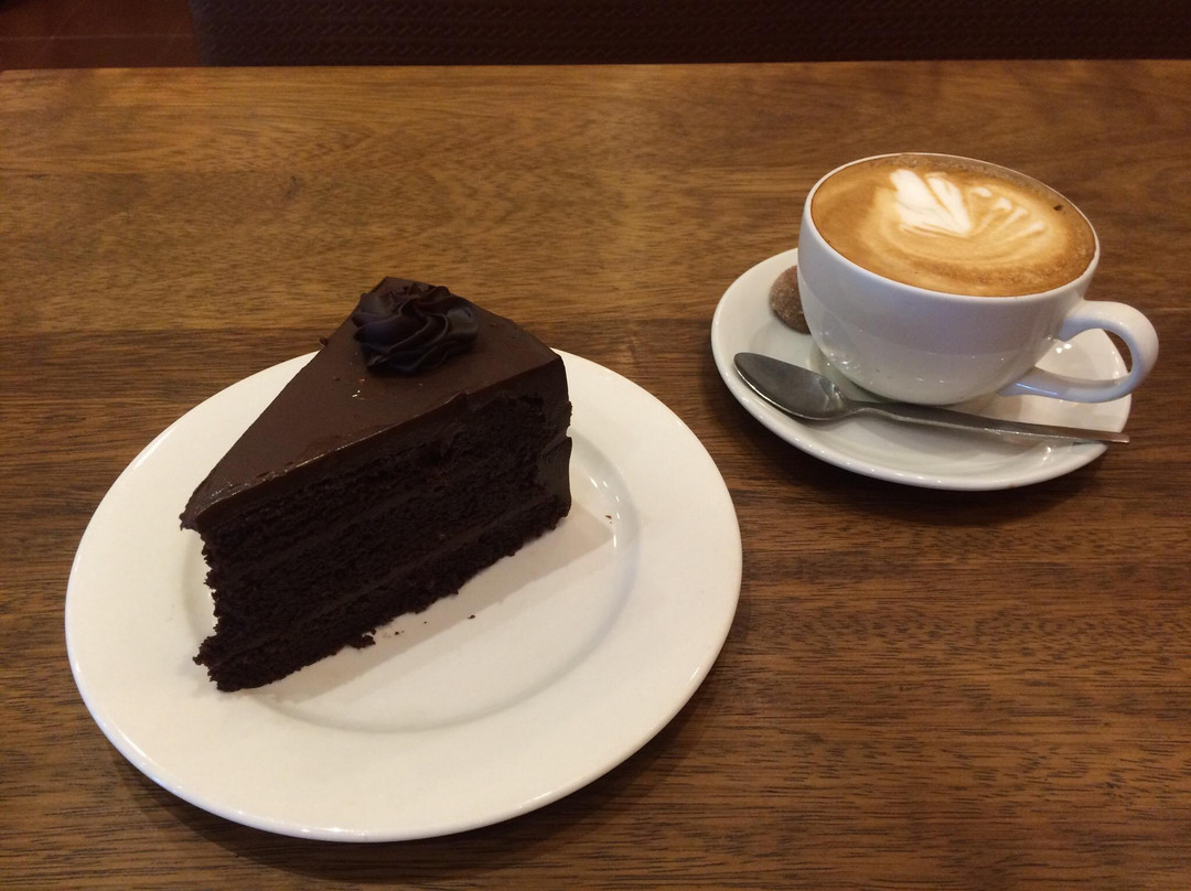 The West End Shopping Mall, Kisumu-基苏木必去景点