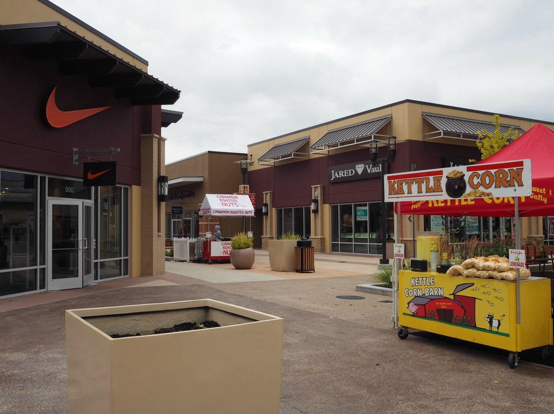 St. Louis Outlet Mall-Hazelwood必去景点