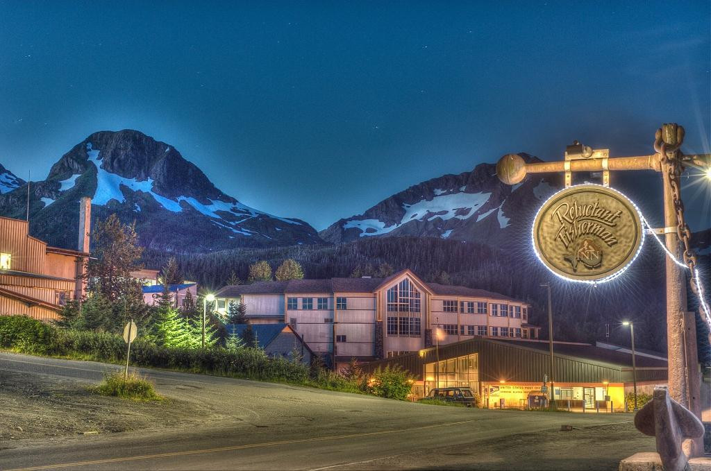 Reluctant Fisherman Inn主图