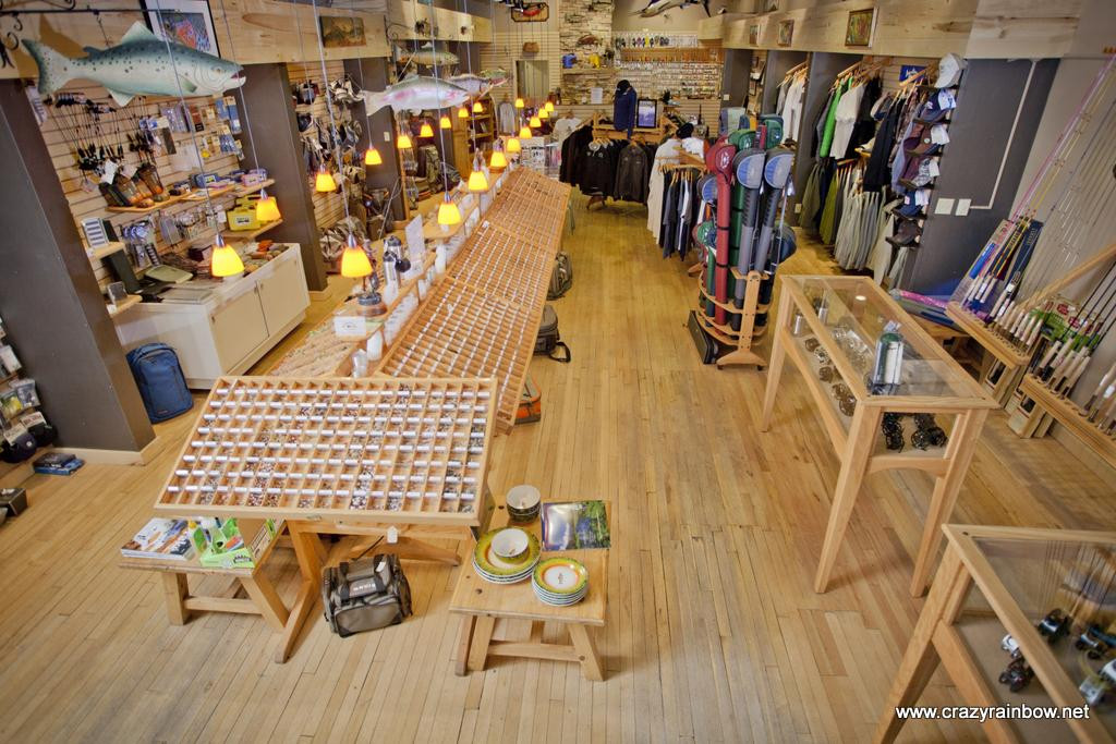 Brookhurst旅游景点-Ugly Bug Fly Shop