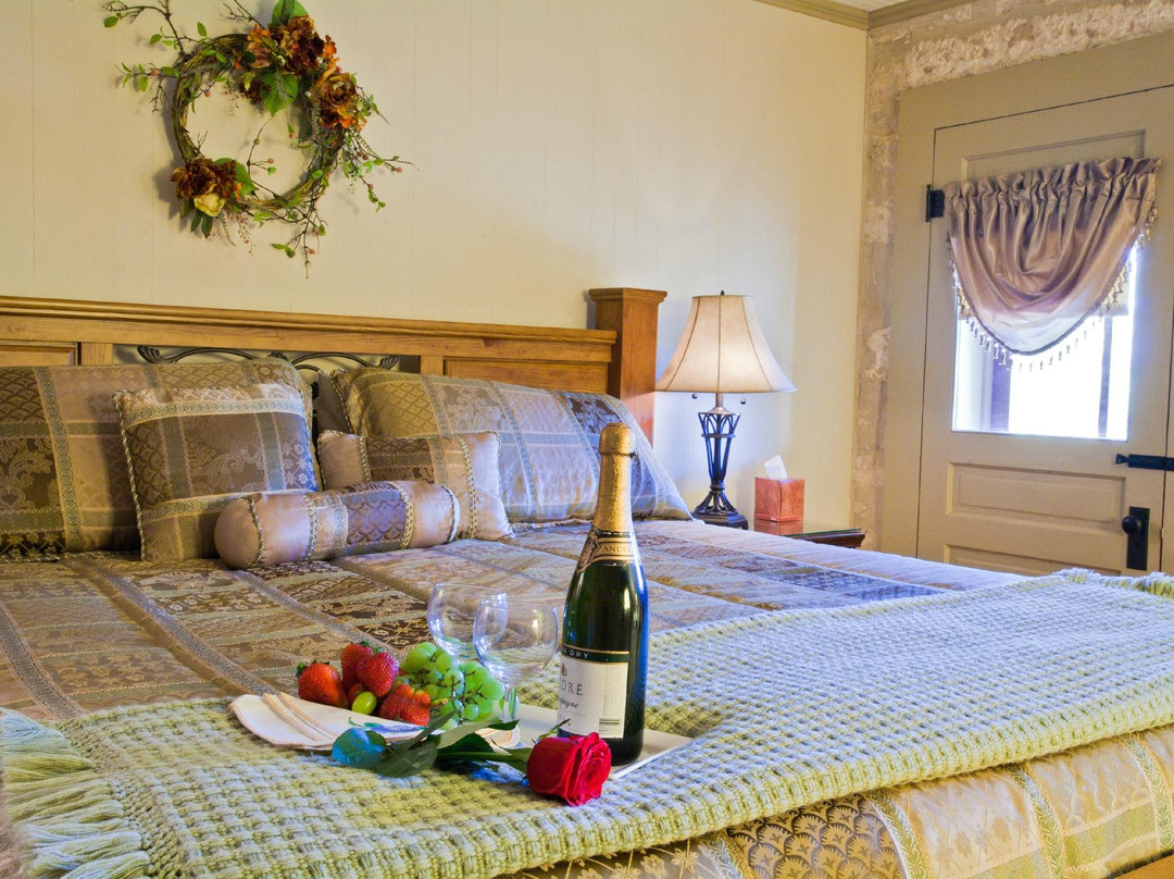 Rock House Hideaway主图