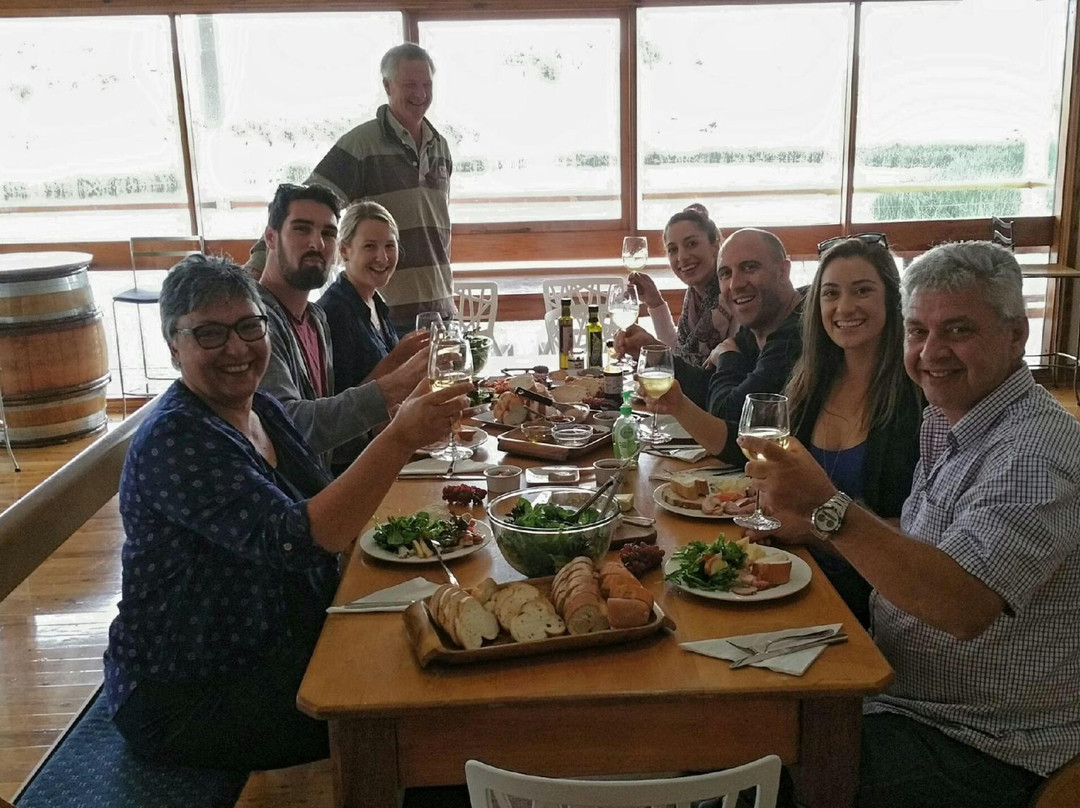 The Long Lunch Tour Co-科尔斯湾必去景点