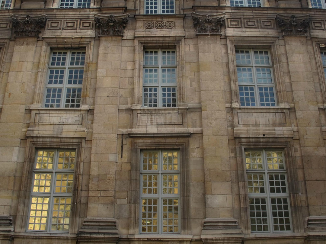 Visite Guidee Paris-塞纳河畔纳伊必去景点