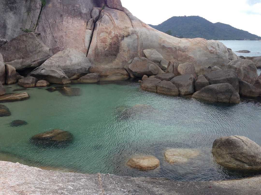 阿公阿妈石-苏梅岛必去景点