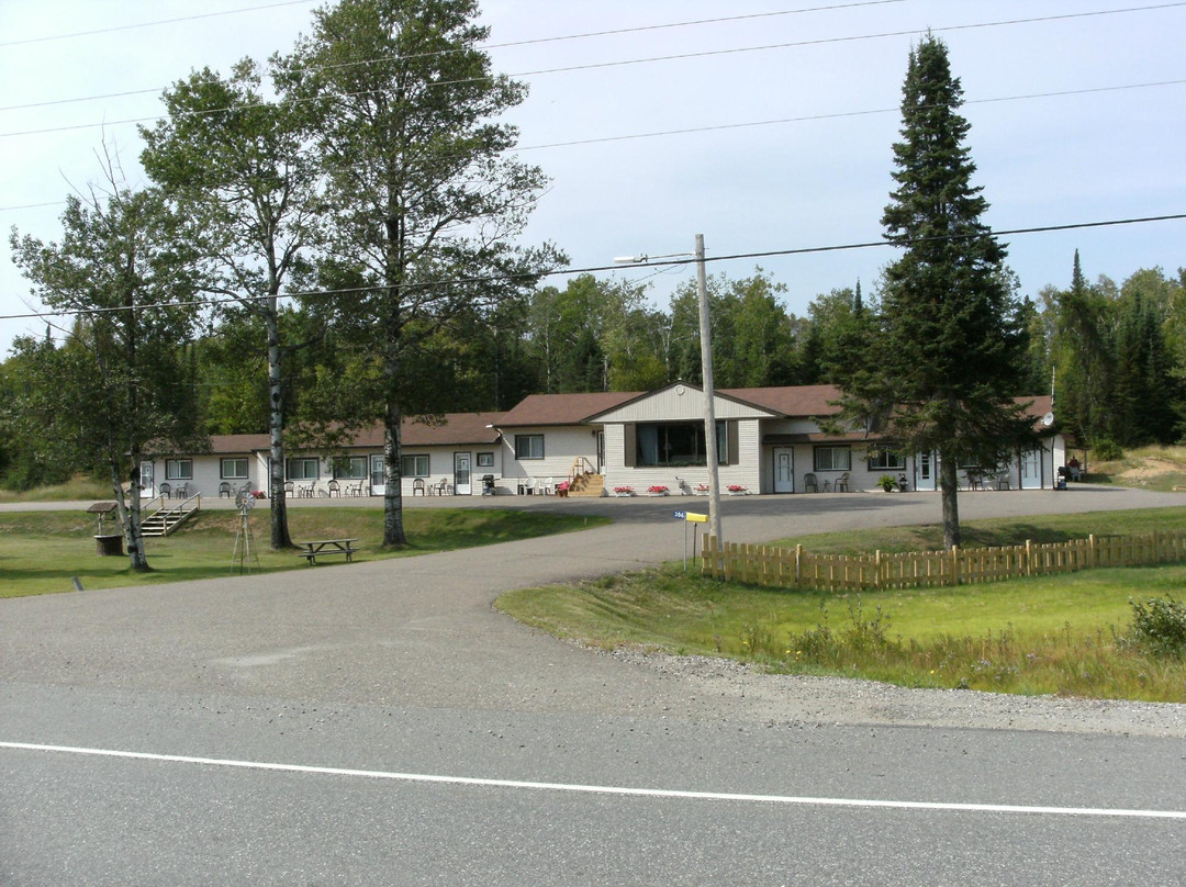 Birchville Motel主图