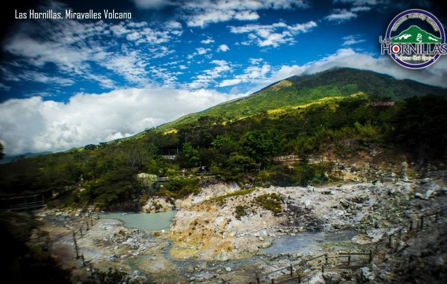 Las Hornillas Volcano Hot Springs景点图片