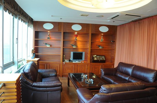 黄金海景大酒店（海口万绿园万象城店）主图