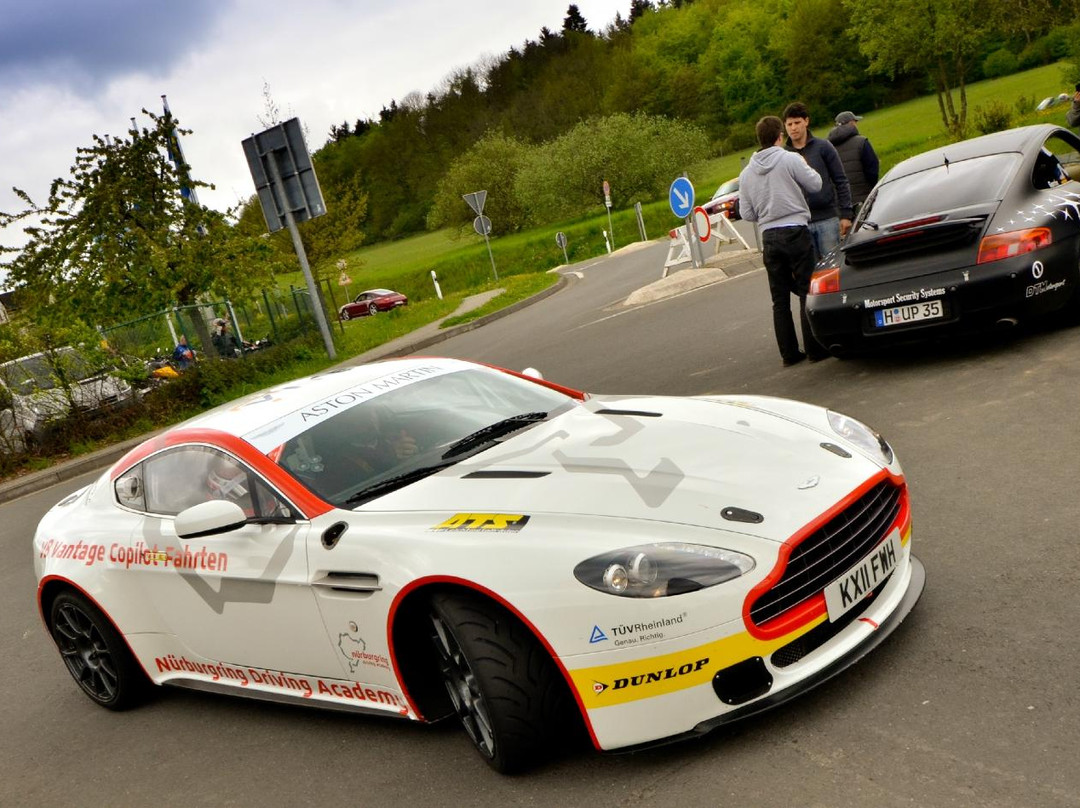 Nurburgring Aston Martin Co Pilot Ride景点图片