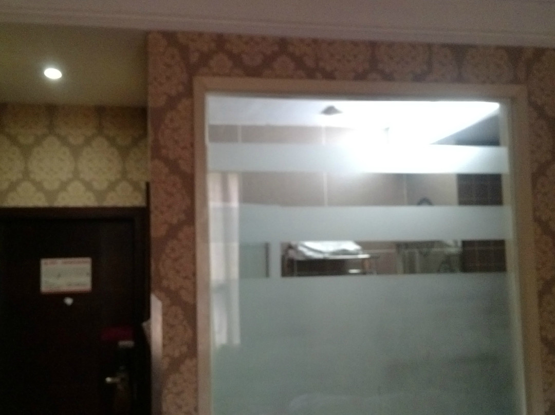 八喜连锁酒店(娄底中心医院第三中学店)主图