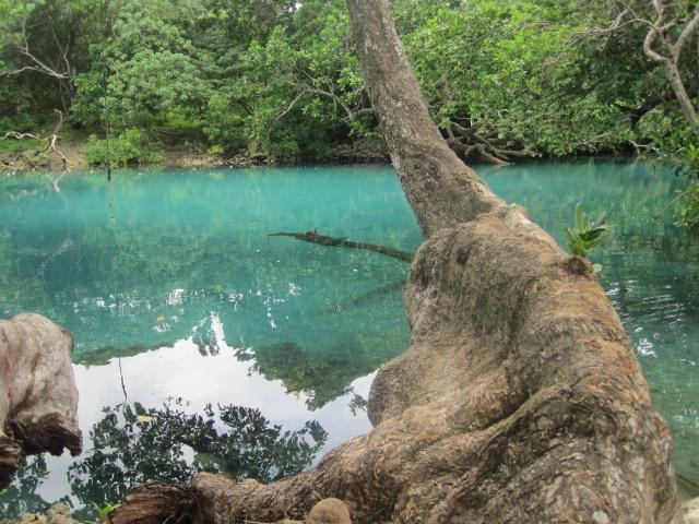 Blue Lagoon-Efate必去景点