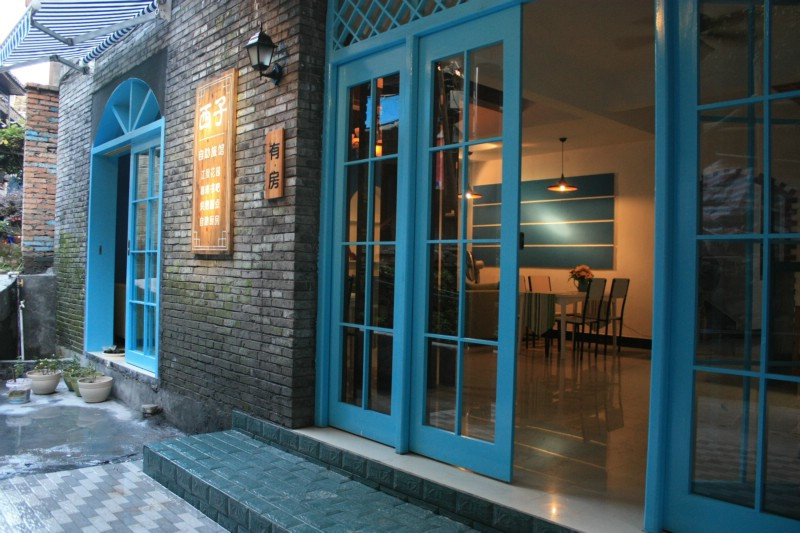 凤凰西子爱情海驿站主图