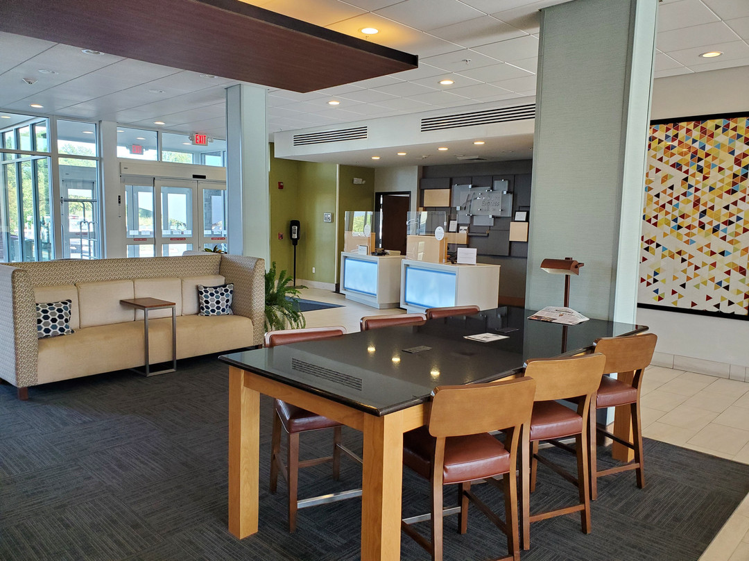 Holiday Inn Express & Suites Salem By IHG主图