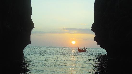 Captain Bob's Cruise-大皮皮岛必去景点