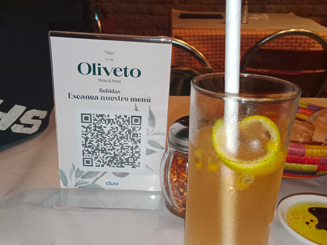Oliveto Pizza & Pasta Rosales