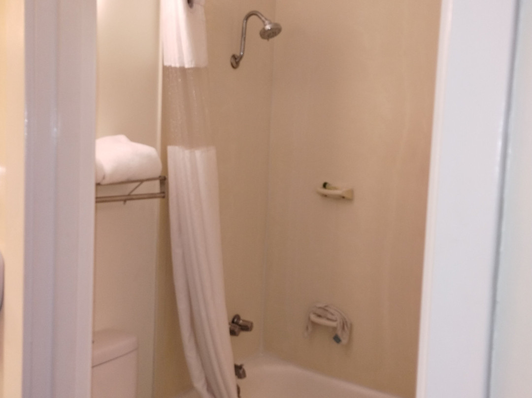 Carmel Inn & Suites主图