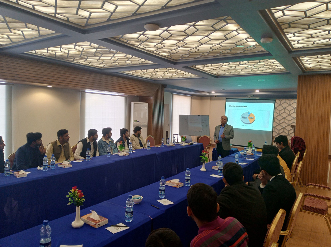 Hotel One Sargodha主图