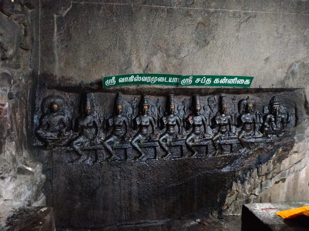 Malayadipatti Perumal Temple景点图片