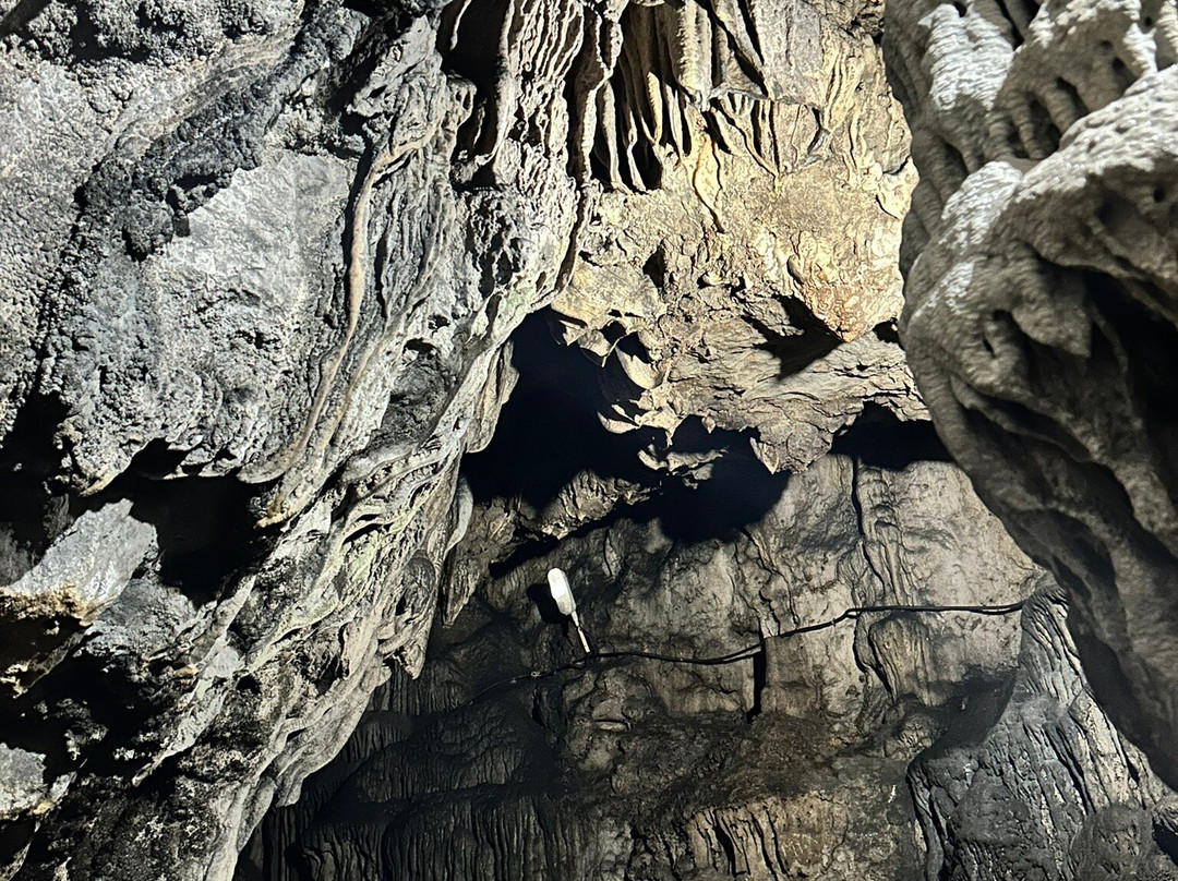 Mawsmai Cave景点图片