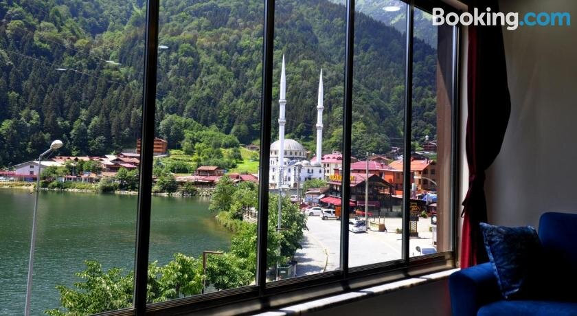 Grand Uzungol Hotel主图