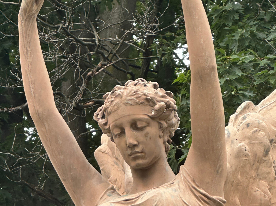 Monumento Ai Caduti-Meda必去景点