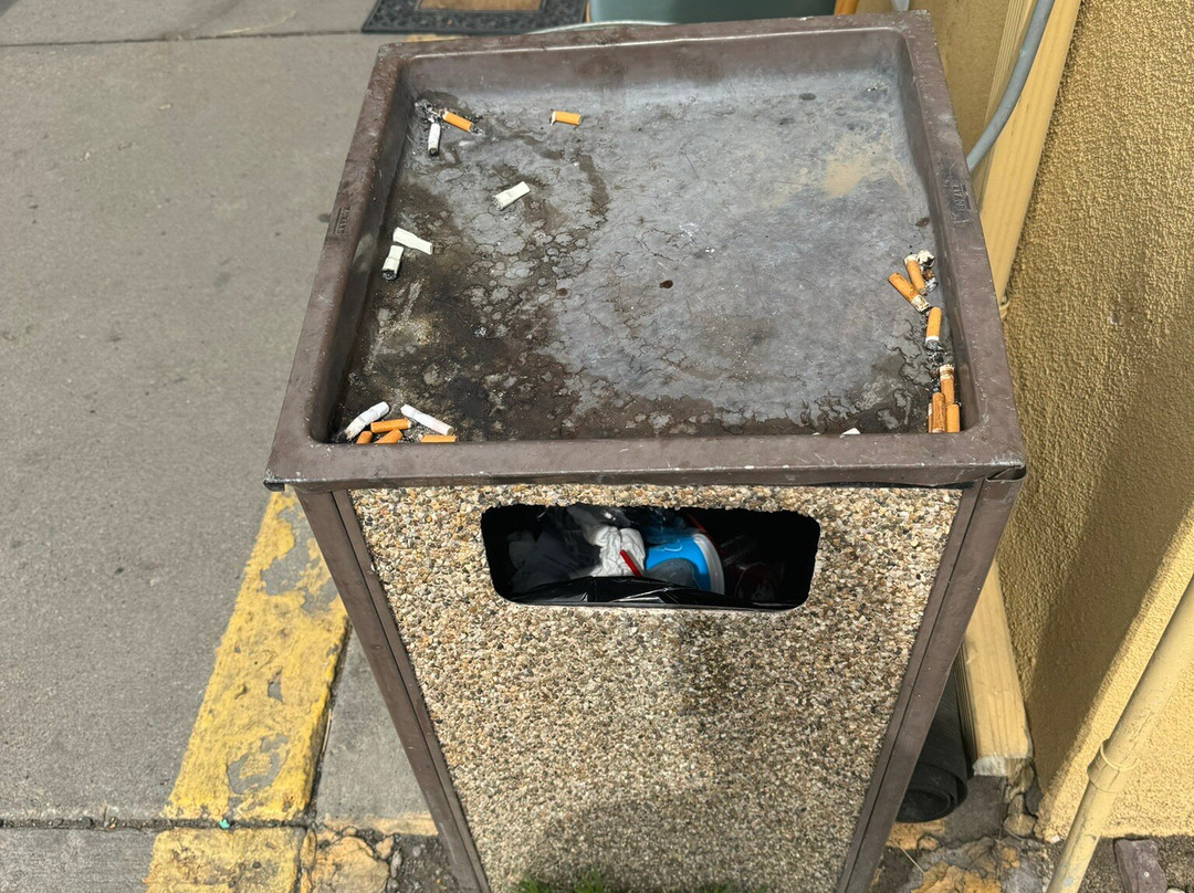 拉顿速8酒店主图