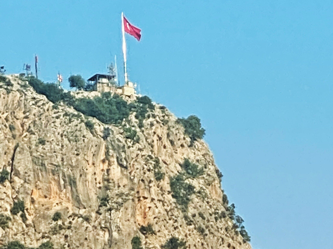 Çaliş Tepesi-凯梅尔必去景点