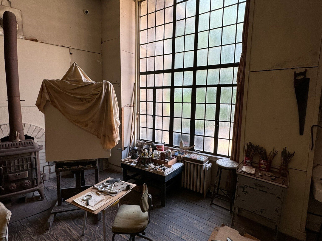 Thomas Hart Benton Home and Studio State Historic Site景点图片