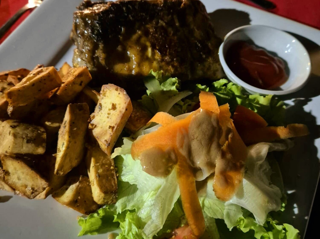 盖贾密那海滩度假村主图