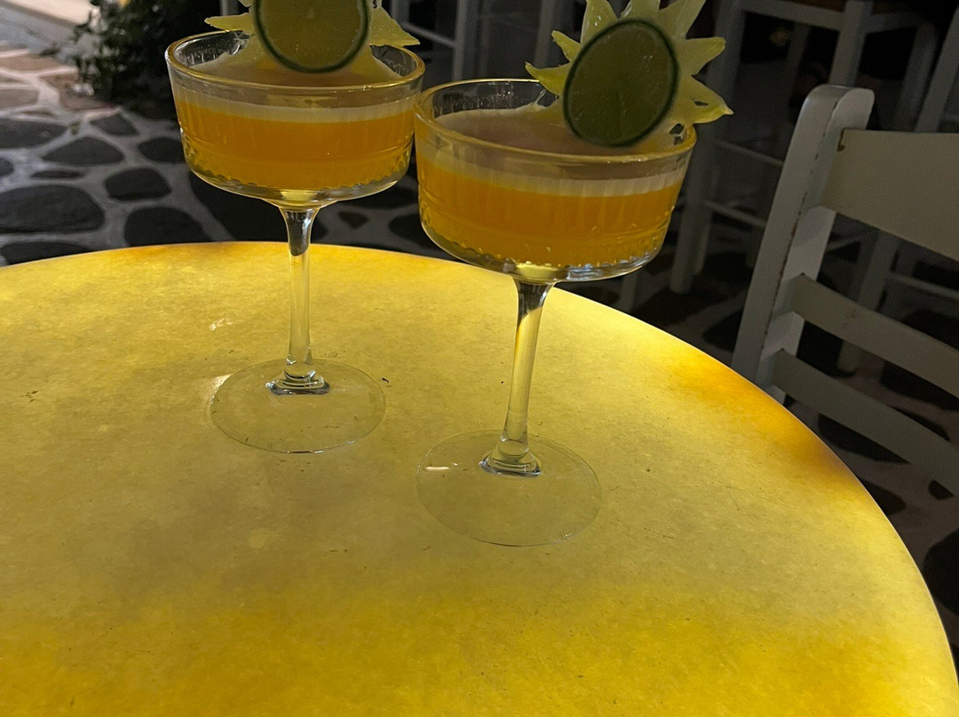 Sante Cocktail Bar-纳乌萨必去景点