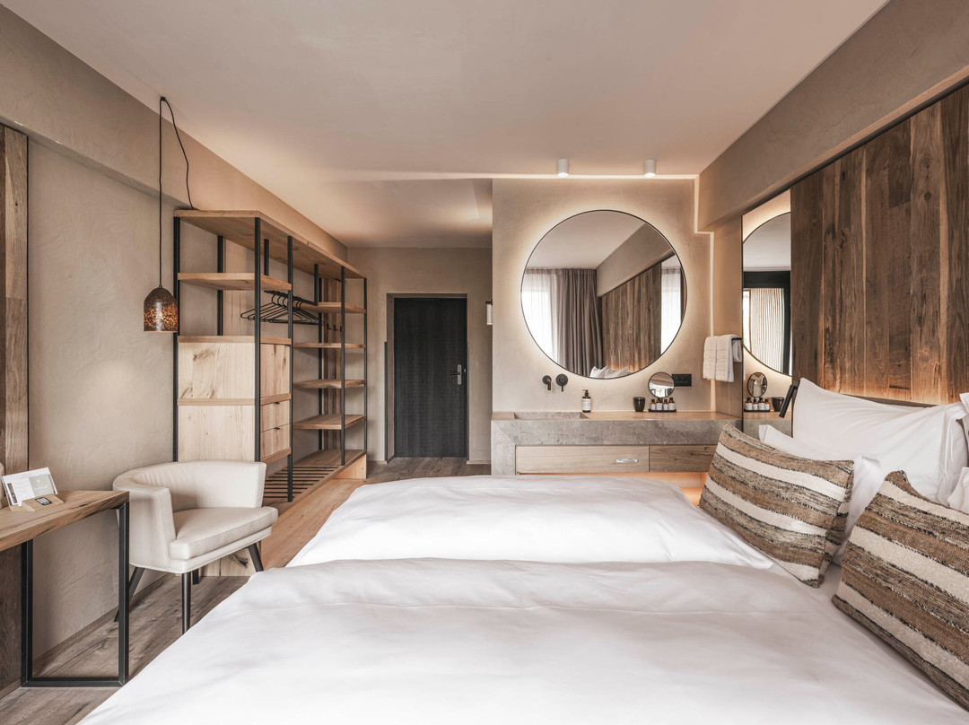 Hotel Lowenhof主图