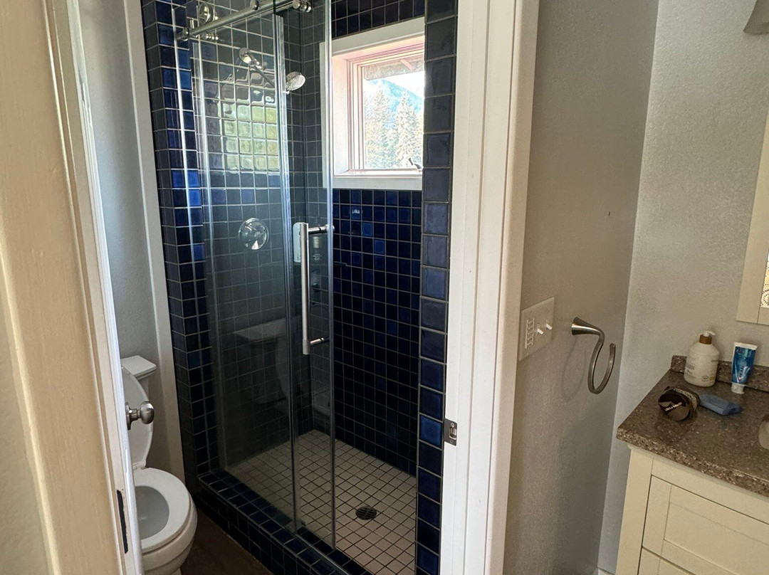 Ski Inn Anchorage主图