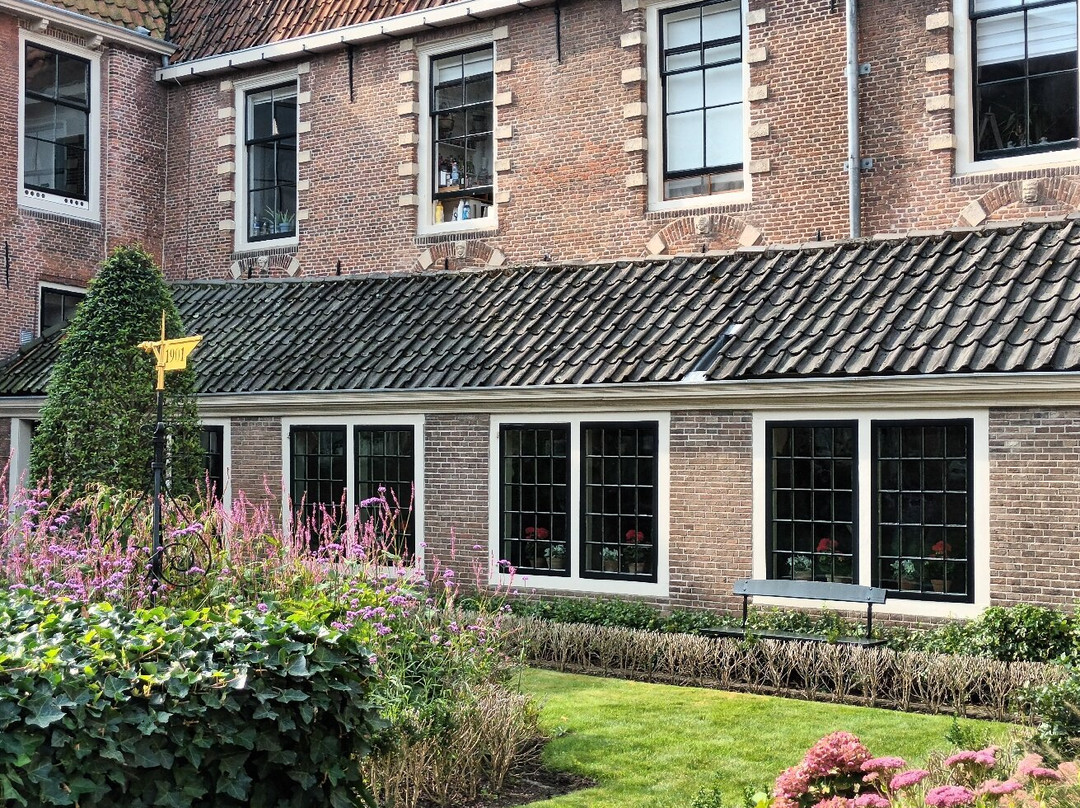 Sint Pietershof (15e Eeuw)-霍伦必去景点