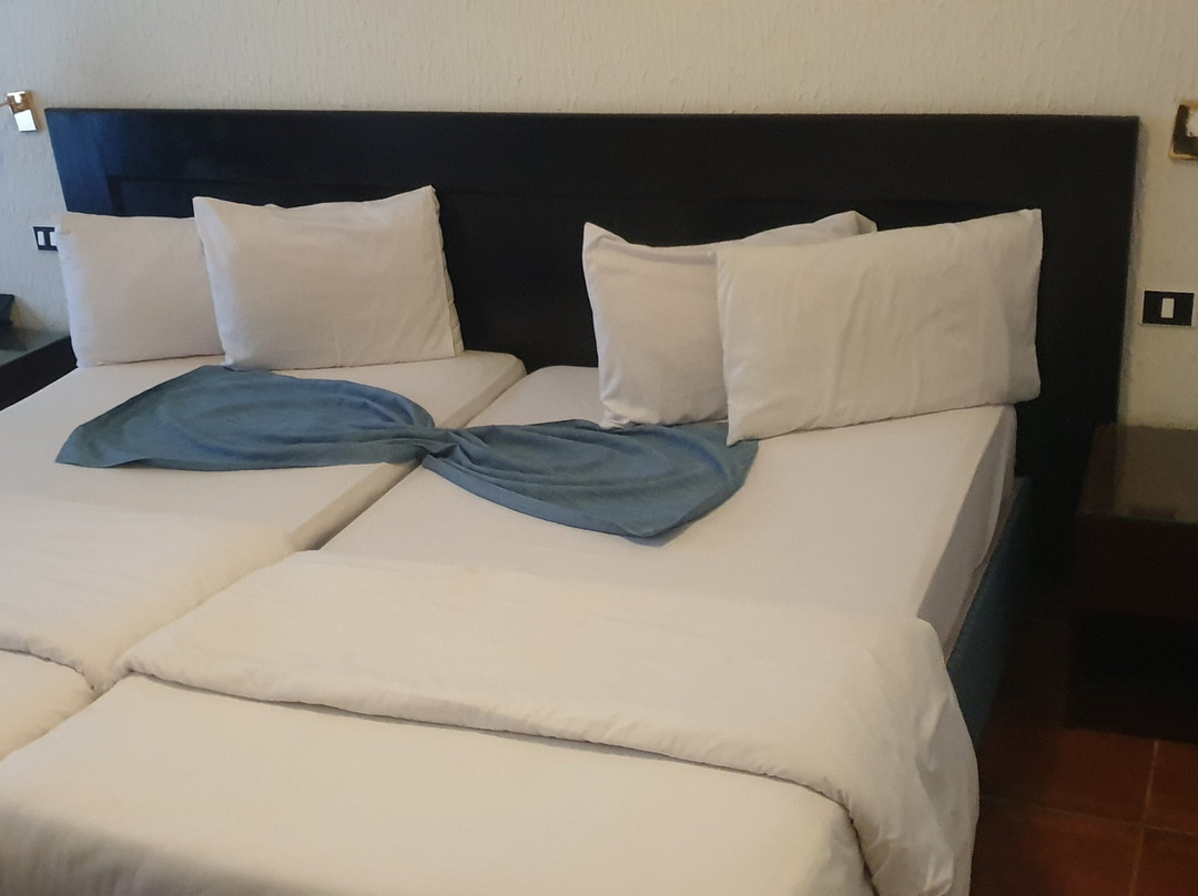 瑞士圆顶码头度假酒店主图