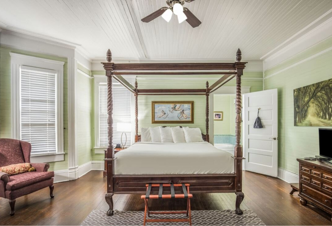 Coombs Inn & Suites主图